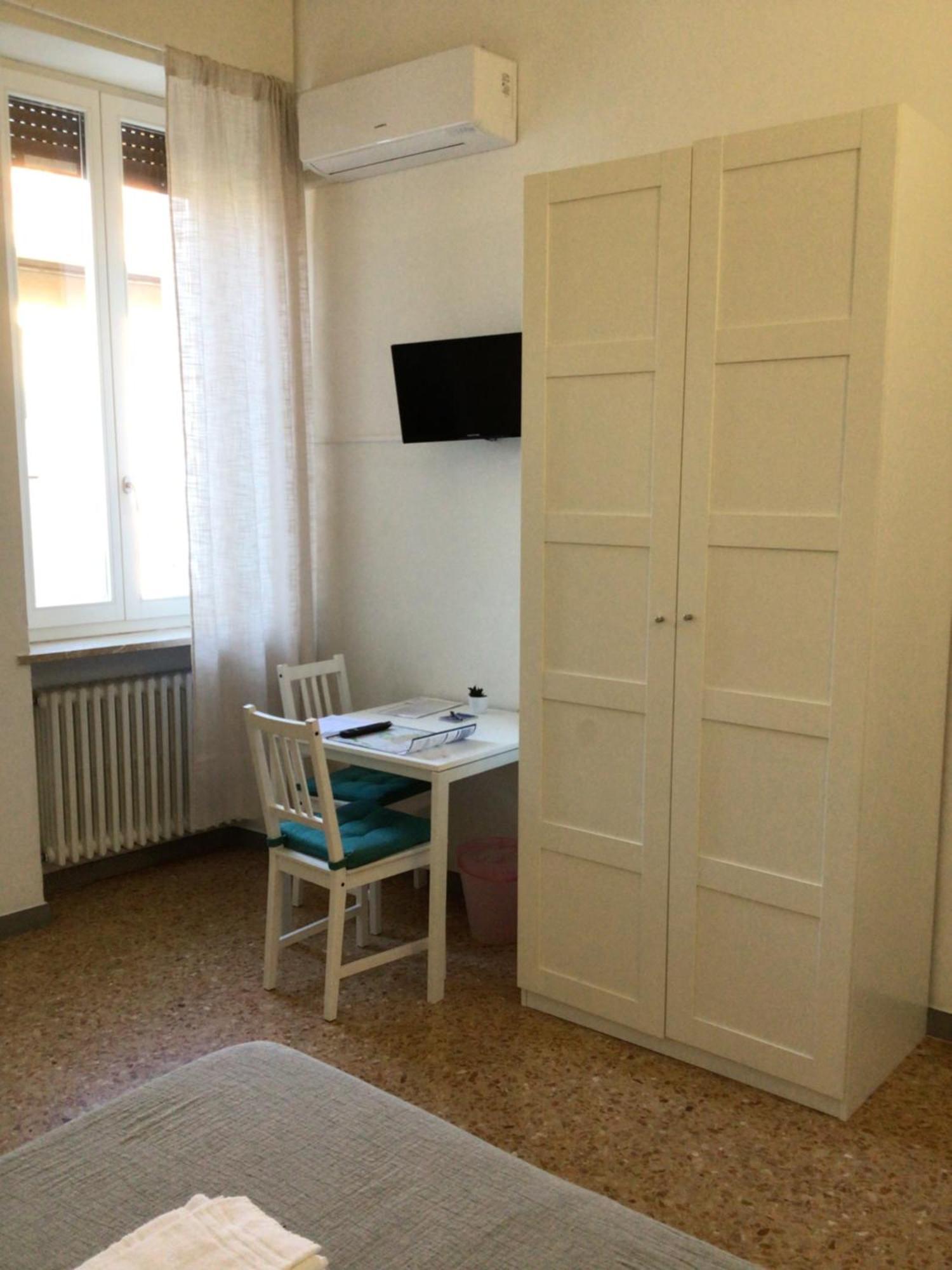 A Due Passi Da Giulietta-Casa Montecchi Verona Exterior foto